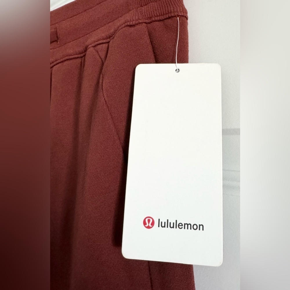 Lululemon Scuba High-Rise Jogger - Picture 5 of 13